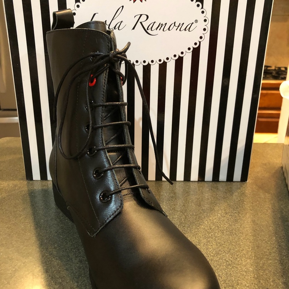 Lola Ramona size 40 EU / 8.5-9 US. - Picture 2 of 5